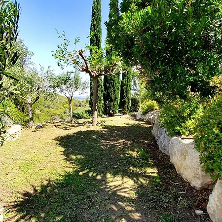 De Luxe Provence Les Collines D'ugernum Piscine Chauffee Entre Arles Nimes Avignon Beaucaire (Gard)