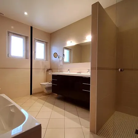 De Luxe Provence Les Collines D'ugernum Piscine Chauffee Entre Arles Nimes Avignon 博凯尔