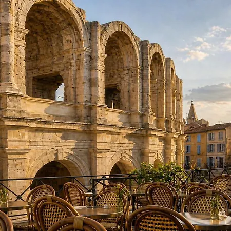 De Luxe Provence Les Collines D'ugernum Piscine Chauffee Entre Arles Nimes Avignon