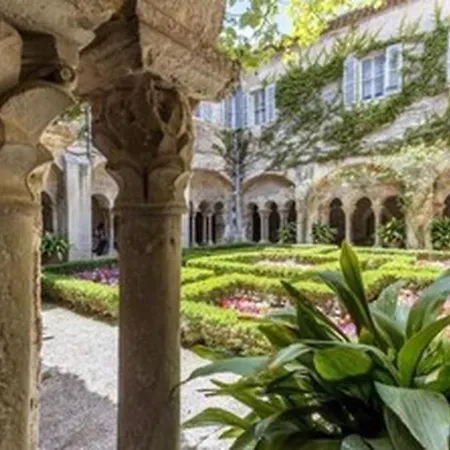 De Luxe Provence Les Collines D'ugernum Piscine Chauffee Entre Arles Nimes Avignon * 博凯尔